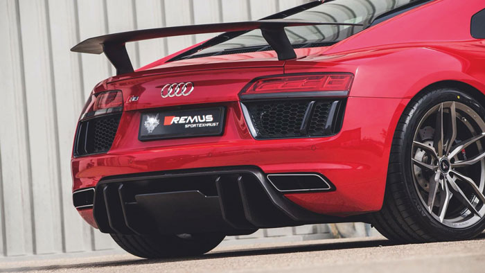 Audi R8 V10 5.2 FSi RWS/Plus/ Spider EINDDEMPER RACING met 2 geïntegreerde onderdruk kleppen