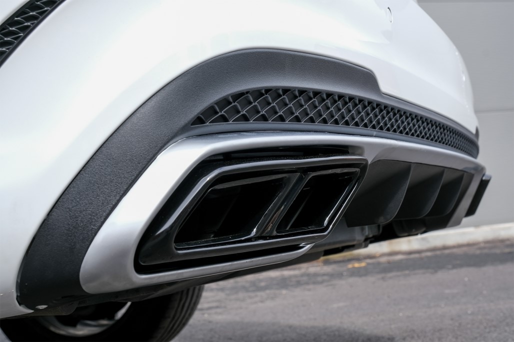 Uitlaat Sierstukken Mercedes W222 / W212 / S212 / W218 / R231 / SL65 E65 / S65 Look Zwart