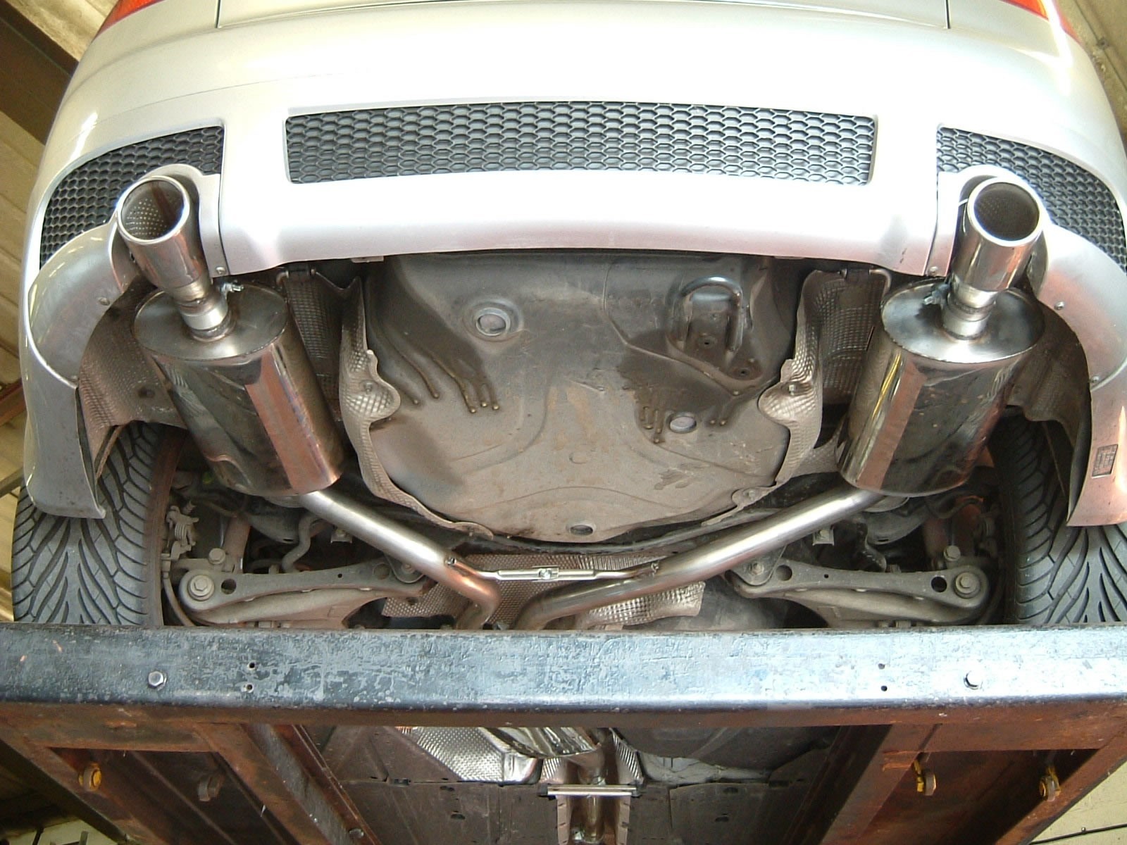 Milltek Audi A4 B6 1.8T 190pk 2WD cat-back systeem voor 1.8T mot