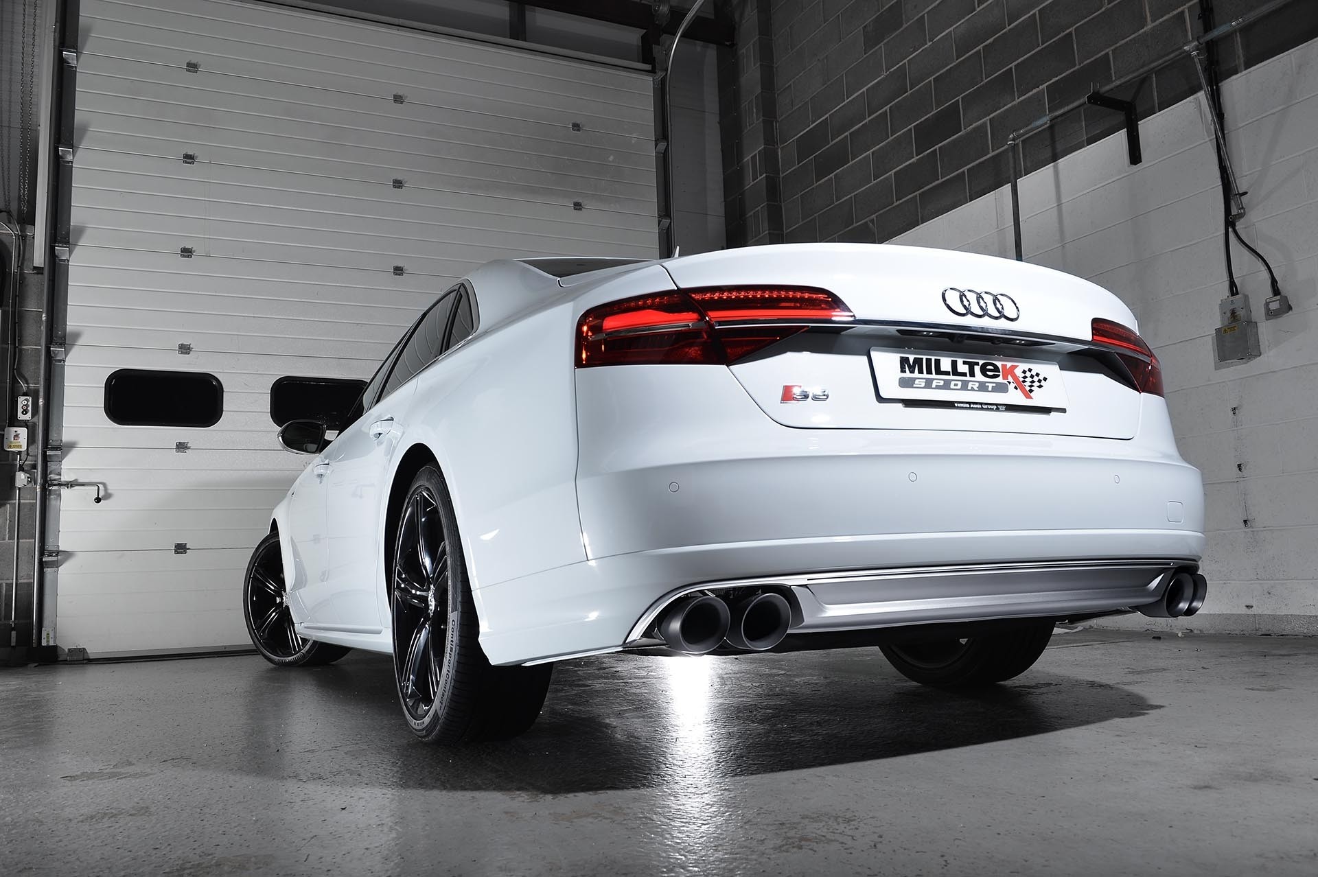Audi S8 4.0 TFSI Cat-back Milltek Non-resonated Titanium-Tip